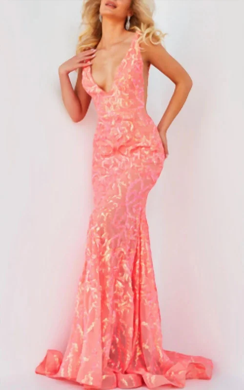 Formal Dress for Masquerade BallsPlunging V-Neck Sequin Embellished Gown In Coral